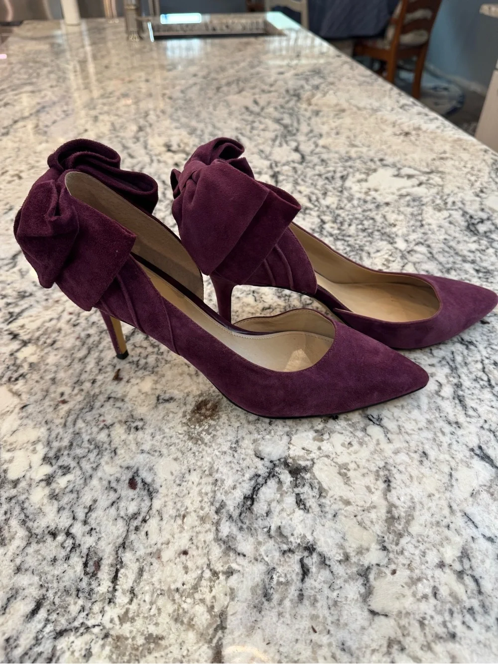 White House Black Market Purple Suede Bow Heels Pumps Size 10